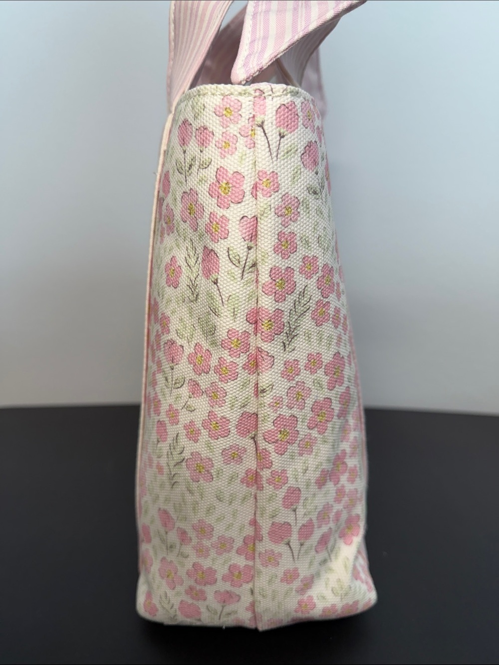 Nanette Lepore | “Pretty Petals-Pink Gingham” Bow-Accent Tote 🌸 - Picture 9 of 15